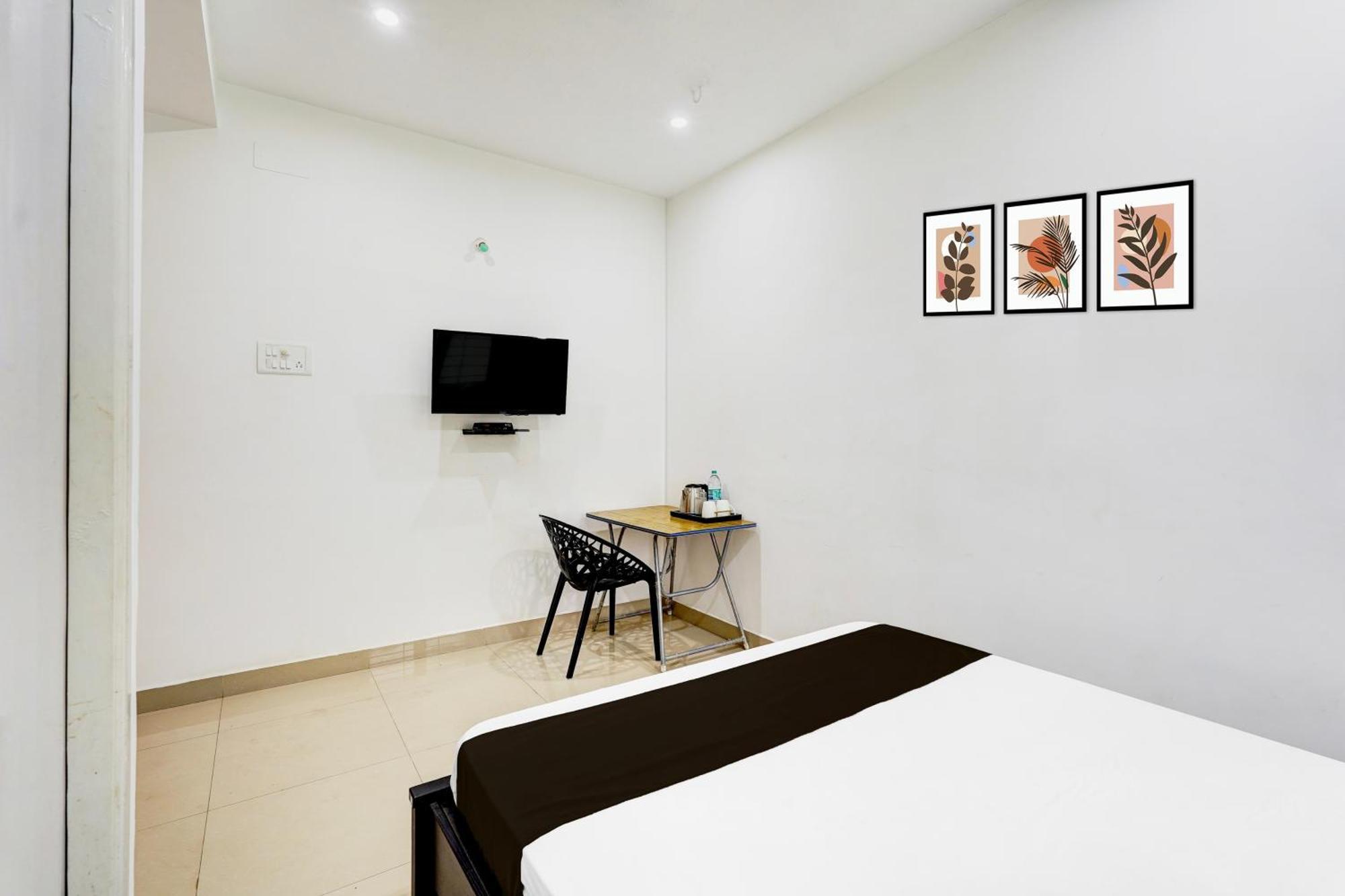 Hotel Collection O Perumbakkam Main Road Chennai