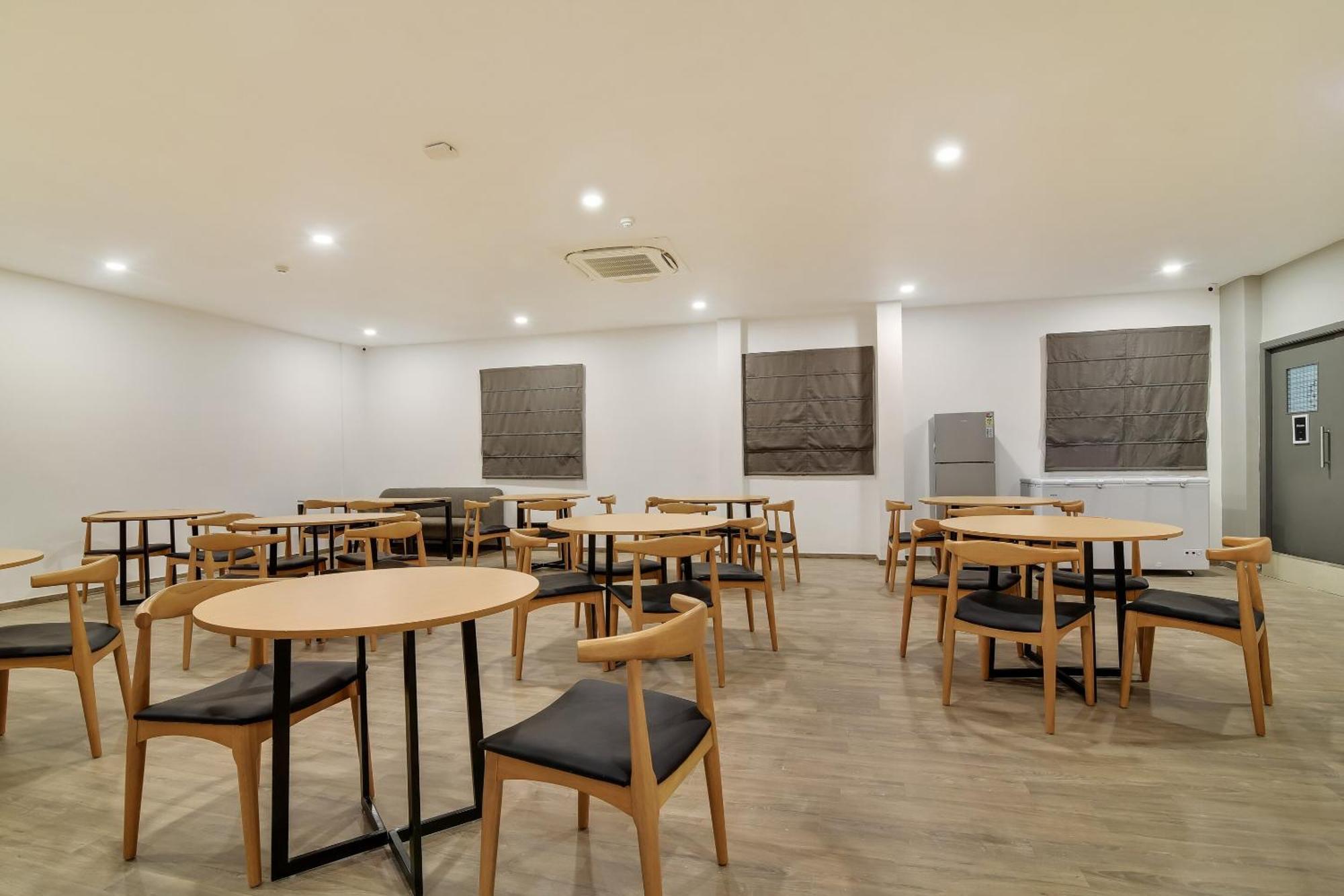 Townhouse Kovilambakkam Hotel
