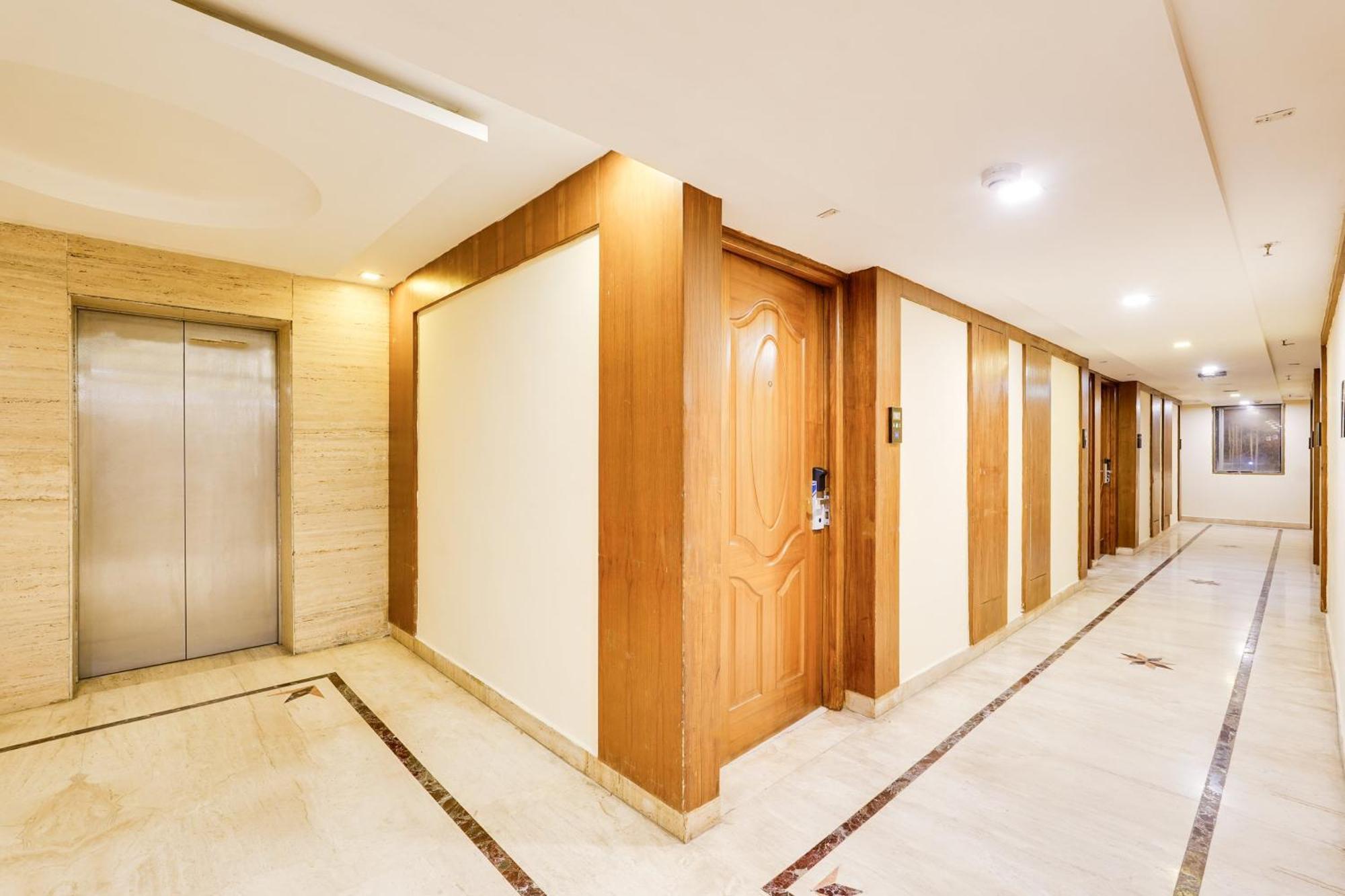 Hotel Super Townhouse Oak Alandur Near Airport Formerly Vijay Park 3*