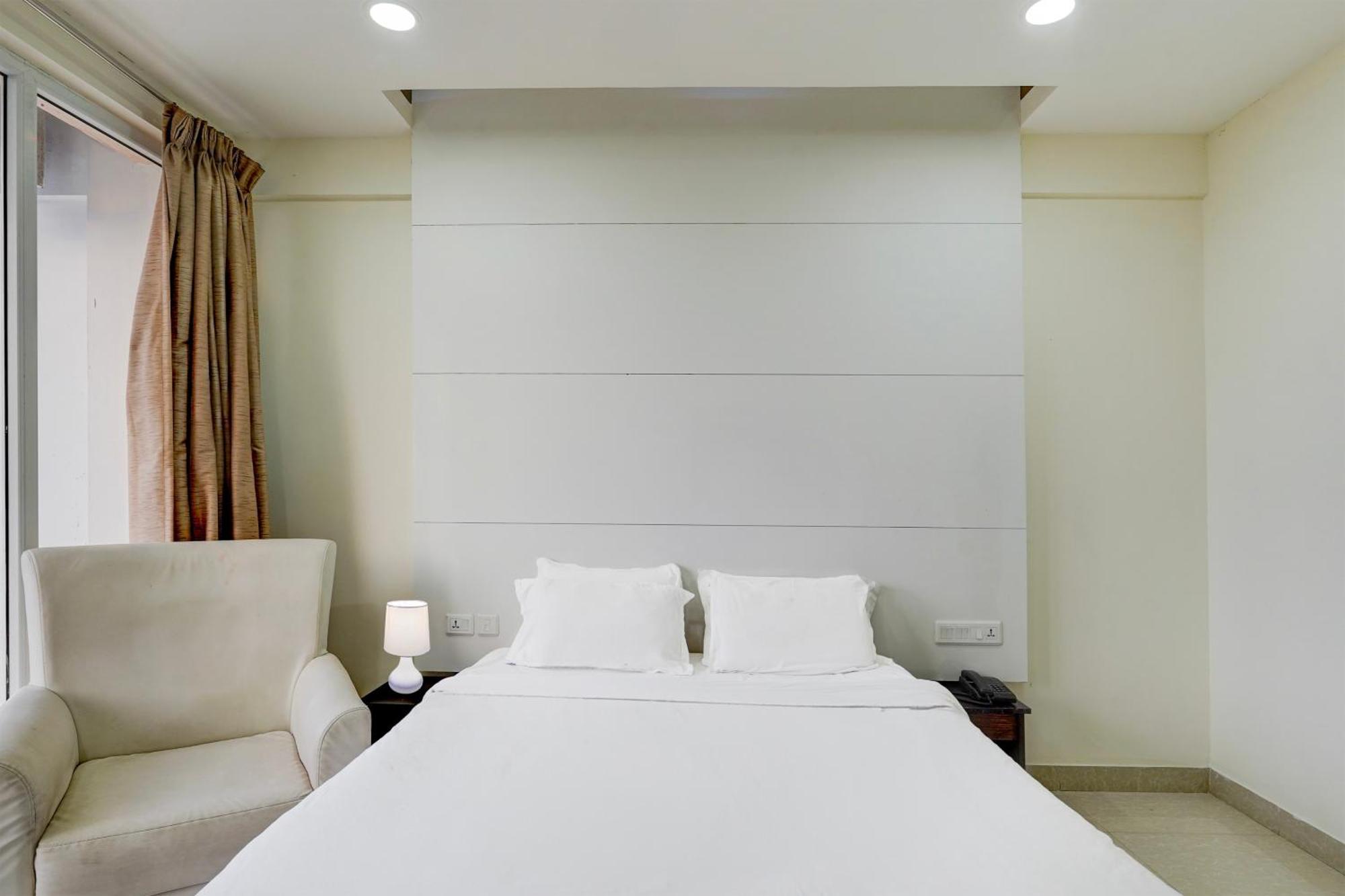 Palette Perumbakkam Near Sathyabama 5* Chennai
