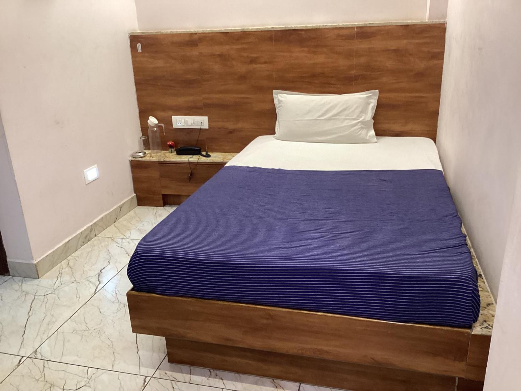 Hotel Greens Near High Court And Harbour Port Chennai