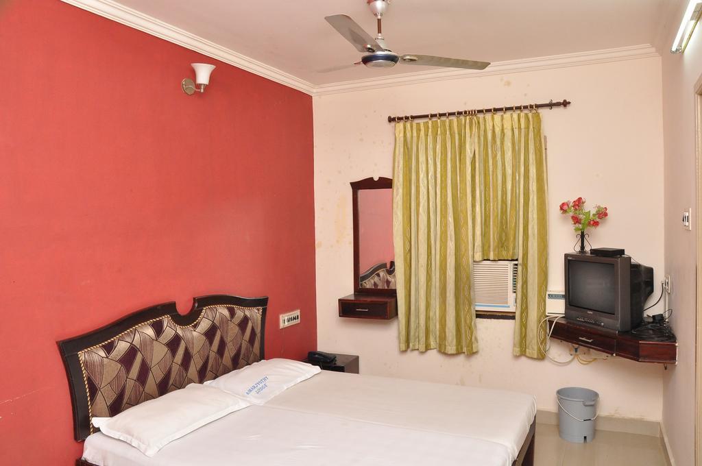 Hotel Silver Residency