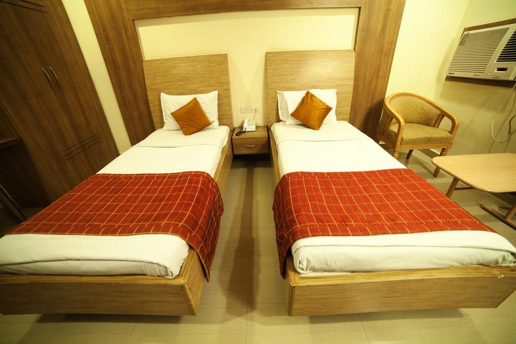 Sooriya Residency Hotel 3*