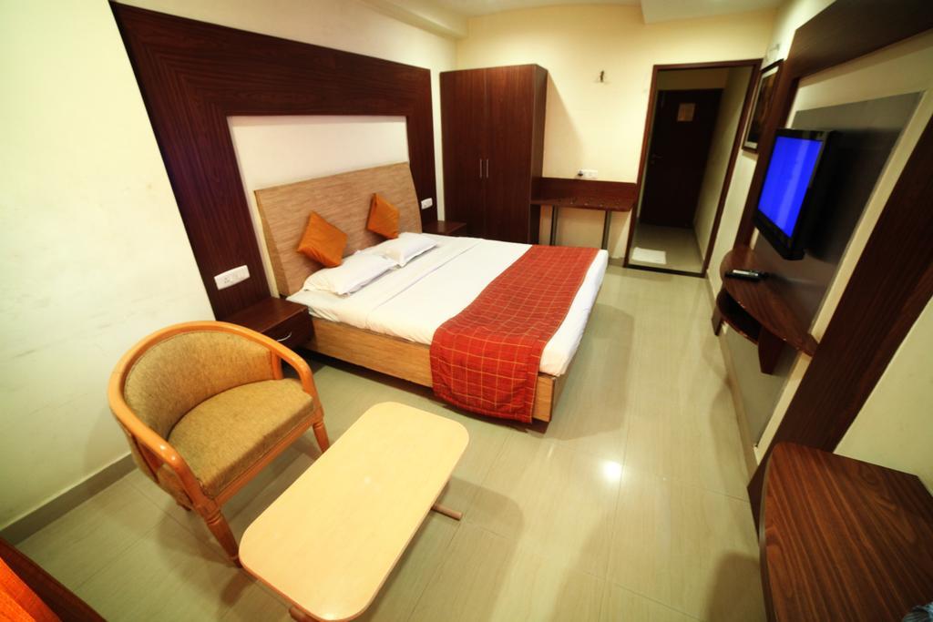 Sooriya Residency Hotel