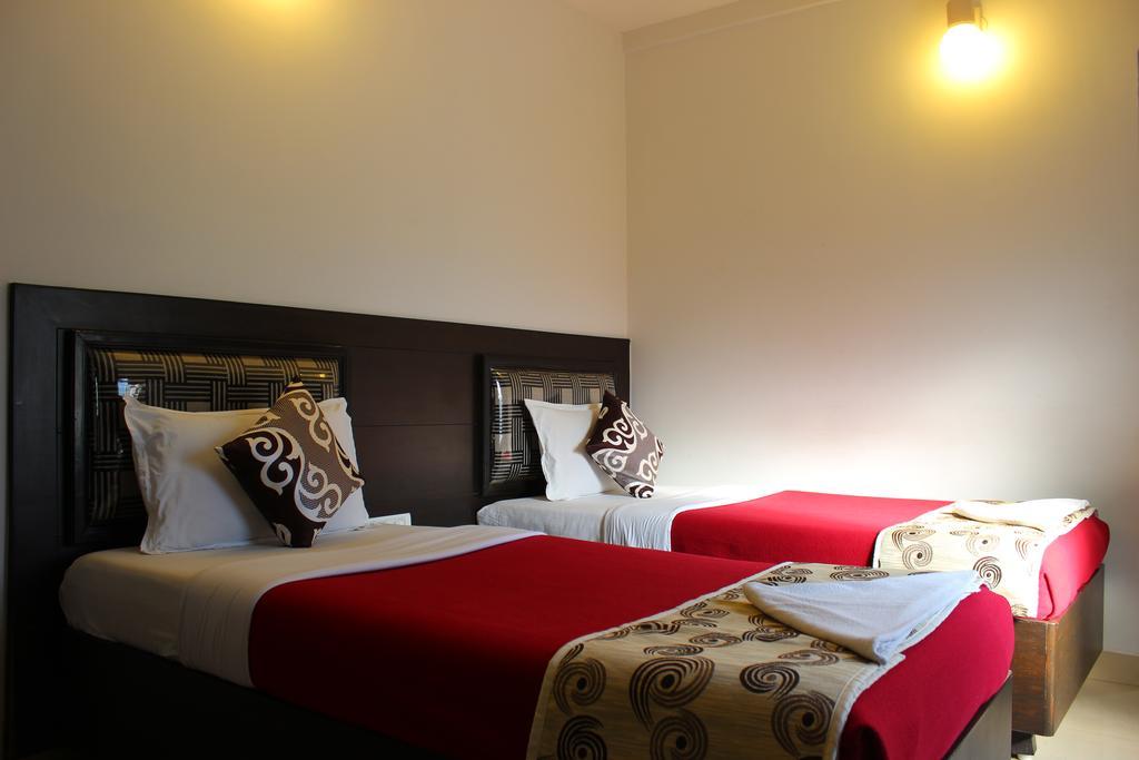 Mount Residency 2*