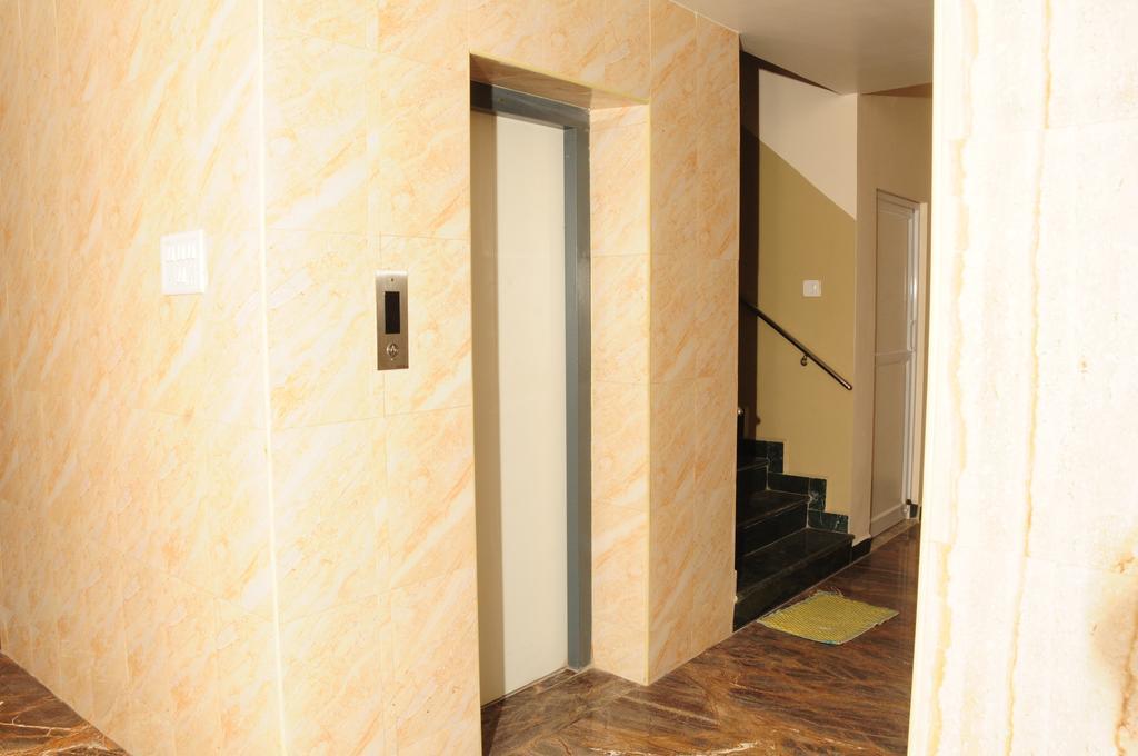Hotel Rathnavel Towers 2*