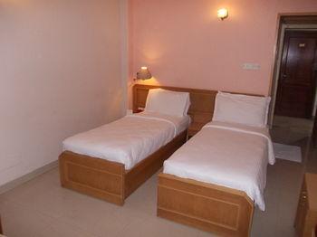 Hotel Metro Manor