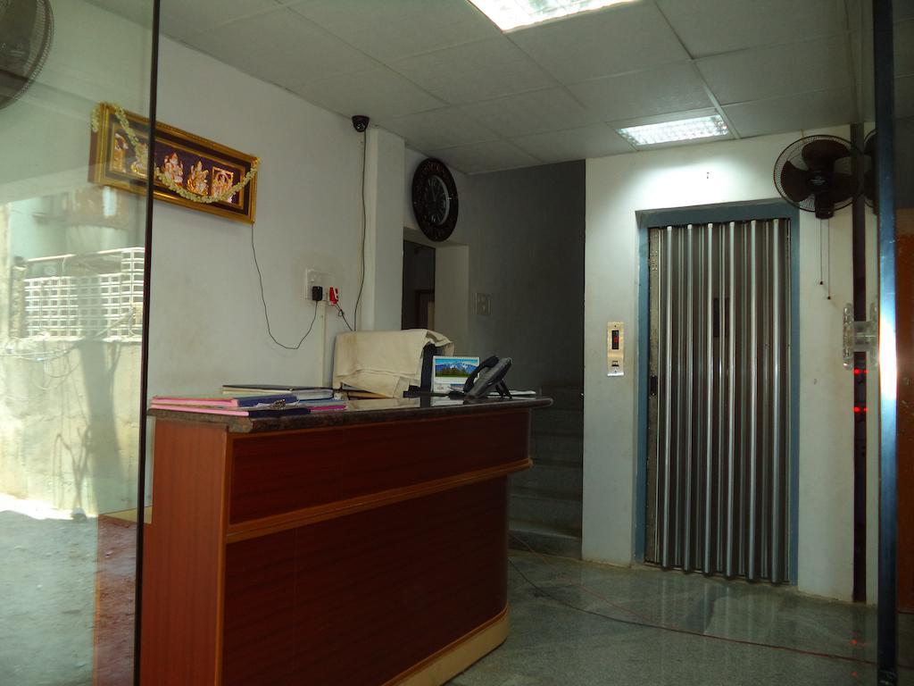 Samrat Kk Nagar