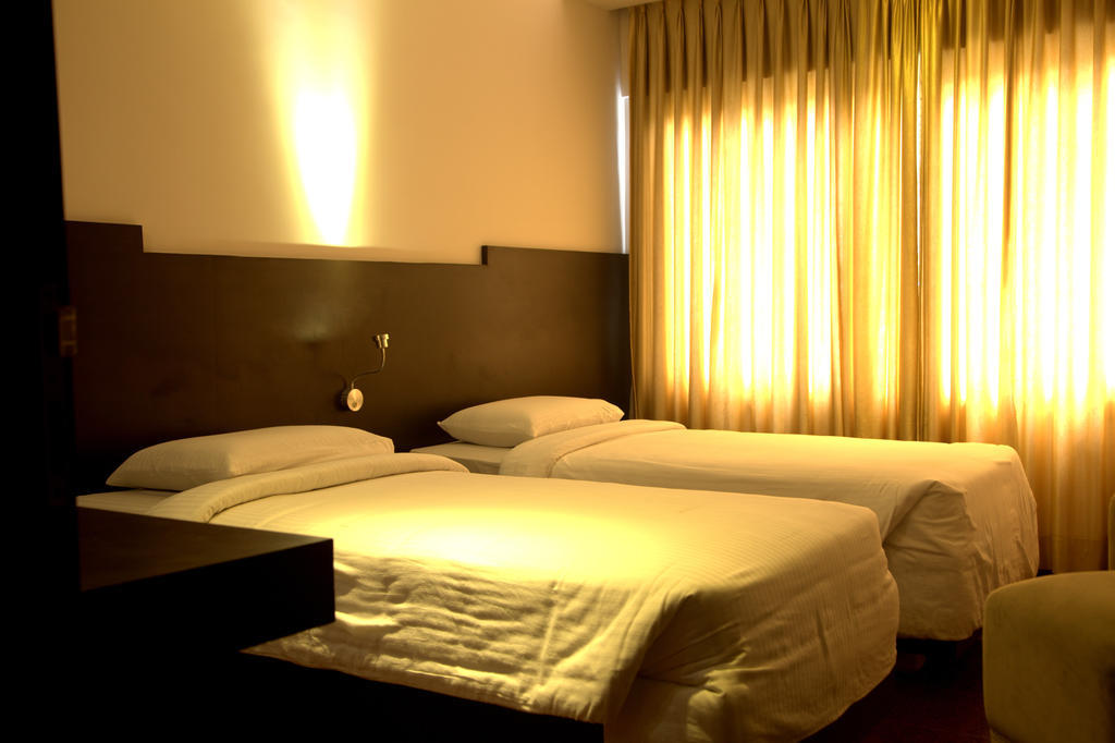 Hotel Gokulam Park Chennai