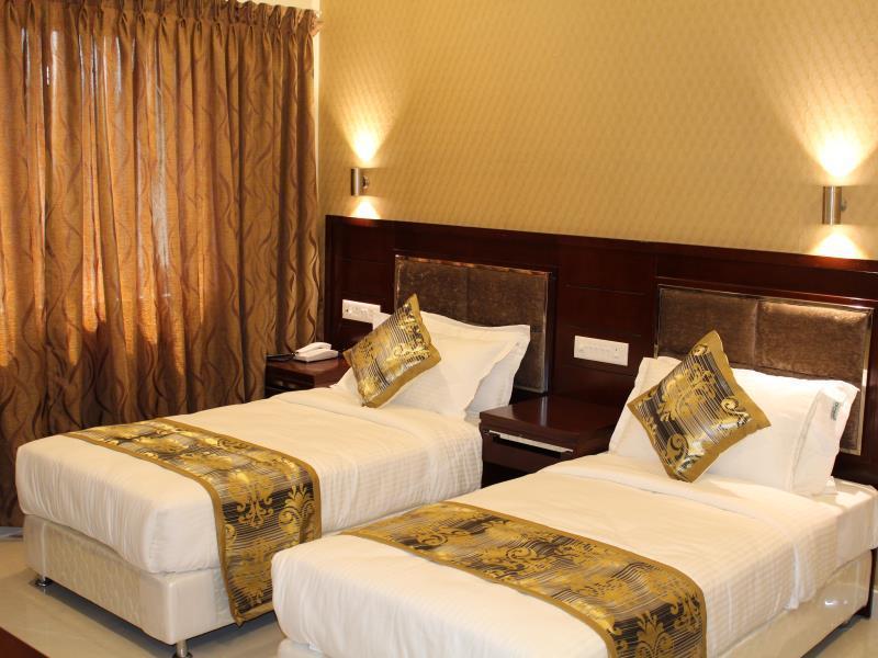 Hotel Fabhotel Alreef Residency