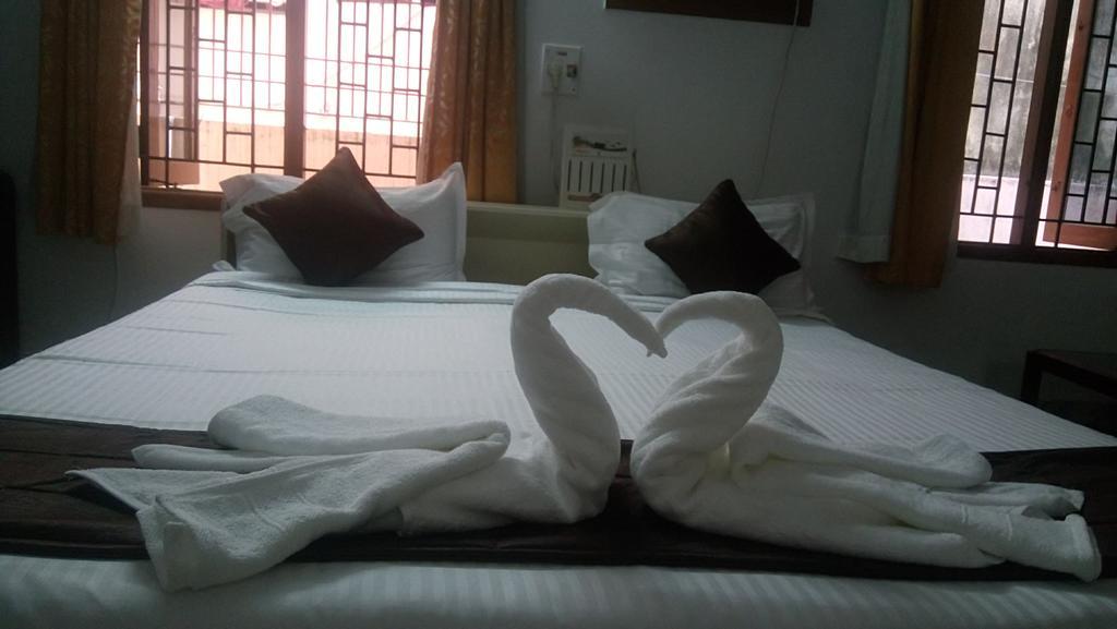 Guest house Thangam Residency