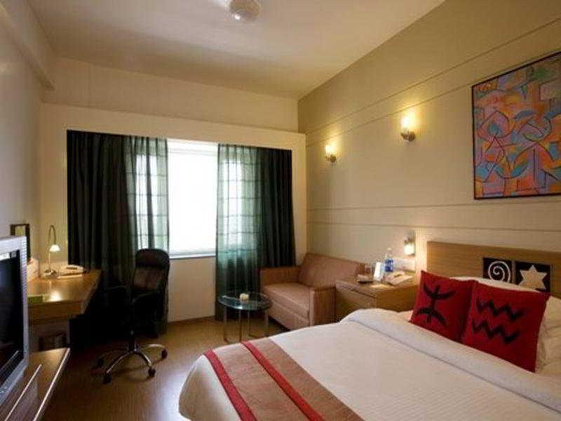 Lemon Tree Hotel 4*