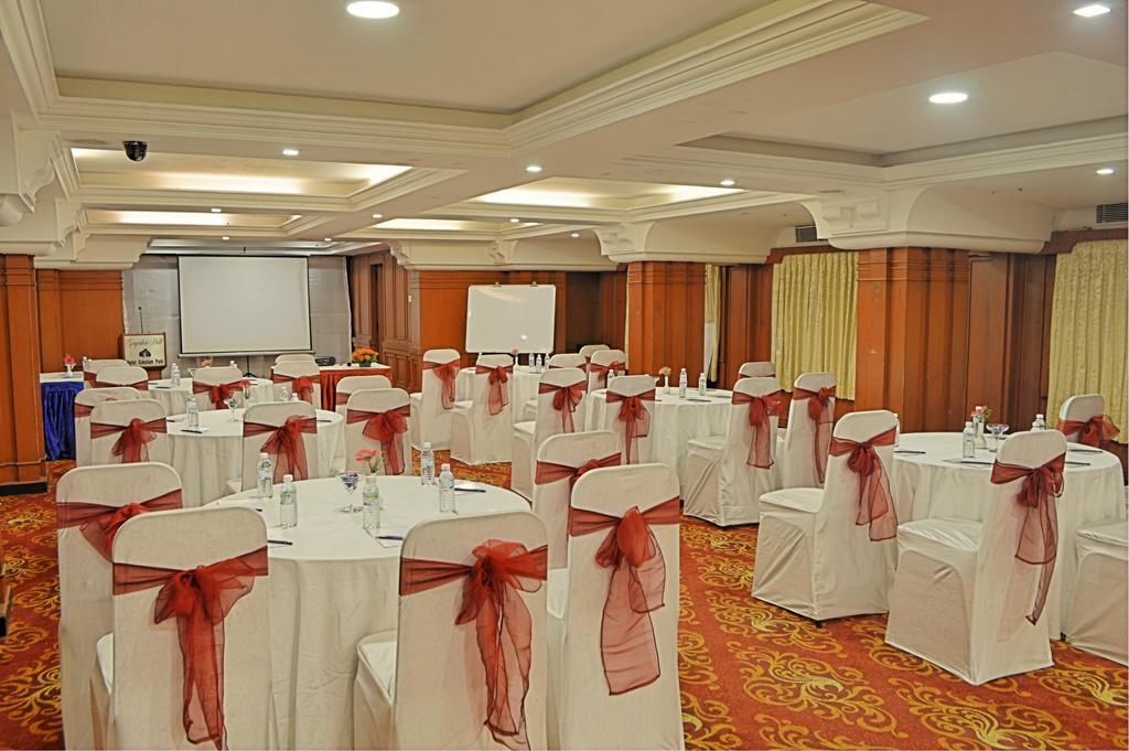 Hotel Gokulam Park Chennai