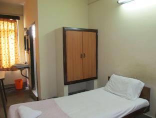 Oyo 44071 N Tour