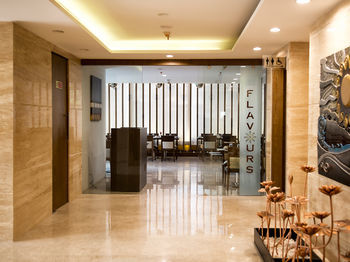 Hotel V 7 Hotel 3*