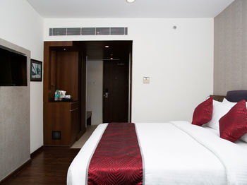 V 7 Hotel Hotel 3*