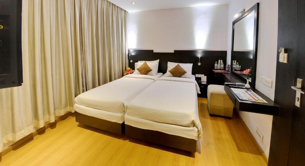 Gokulam Park Hotel