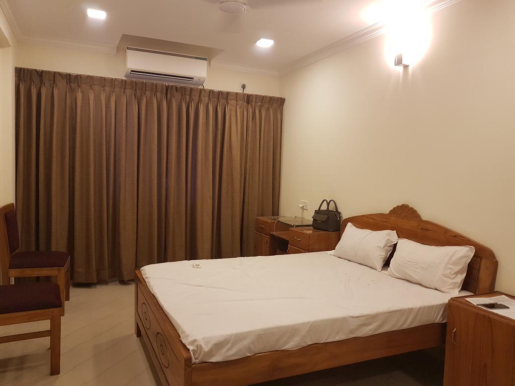Guest house Oyo 47969 Red Shield Chennai