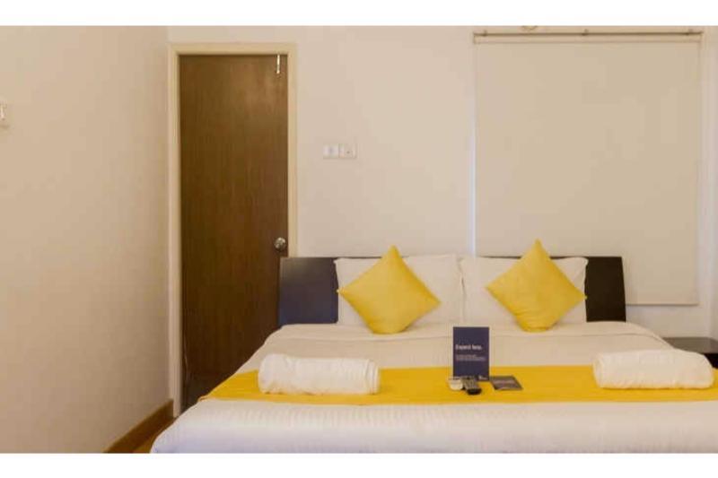 Capital O 35927 Comfort Suites Hotel