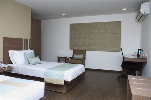 Aparthotel The Lotus Hotel, Venkatraman Street Chennai