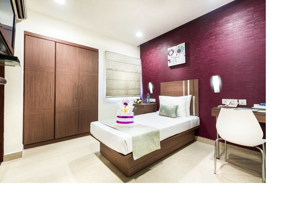 The Lotus Hotel, Venkatraman Street Aparthotel Chennai