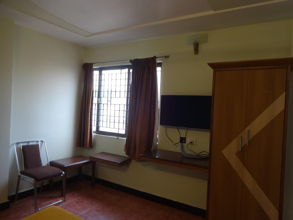 S R M Park Hotel
