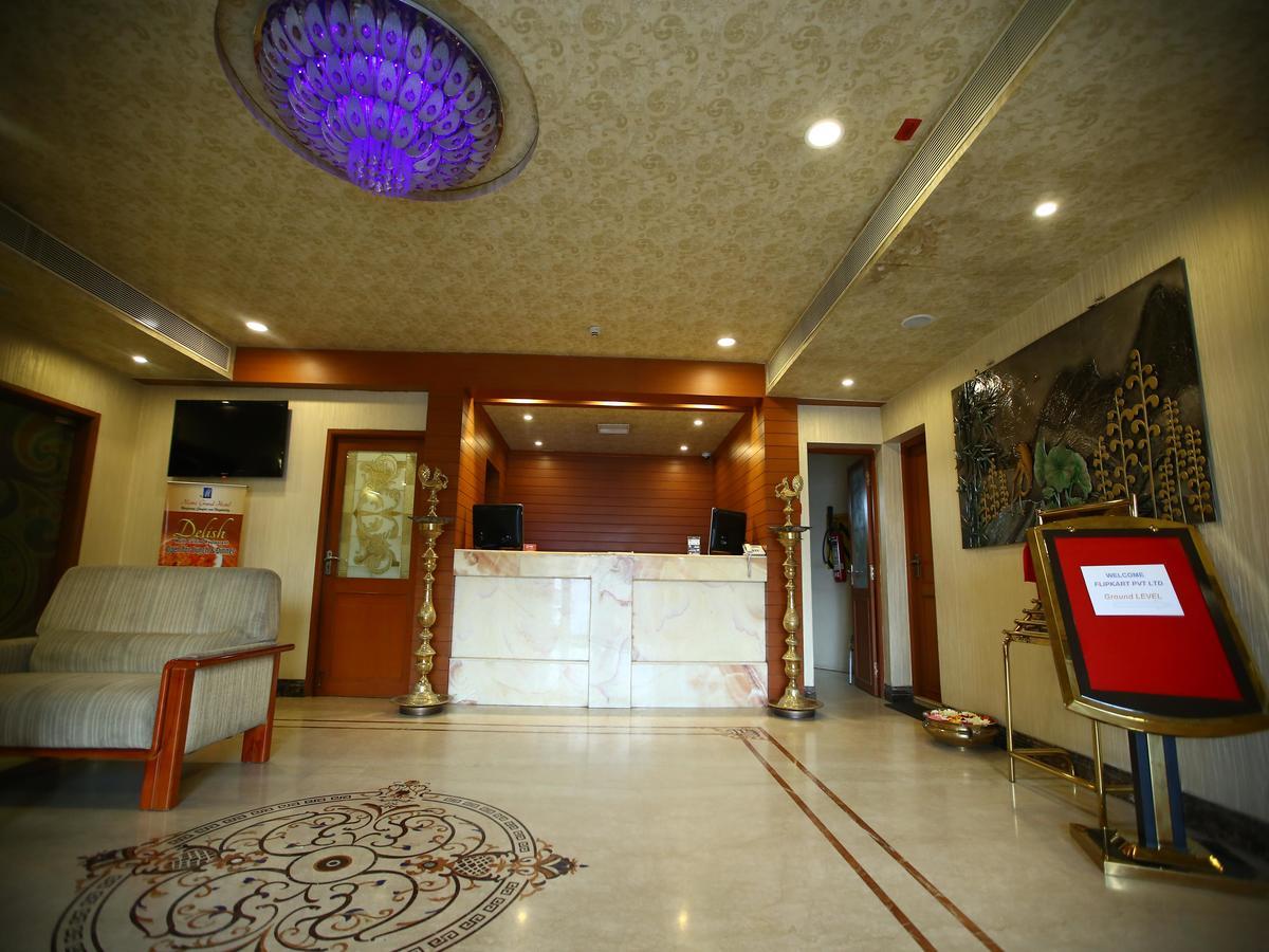 Metro Grand 3*