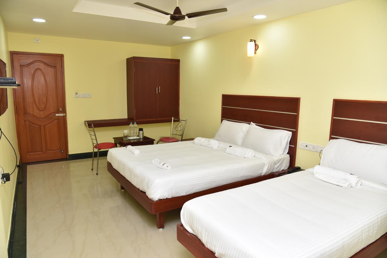 Hotel Sri Sai Nivas