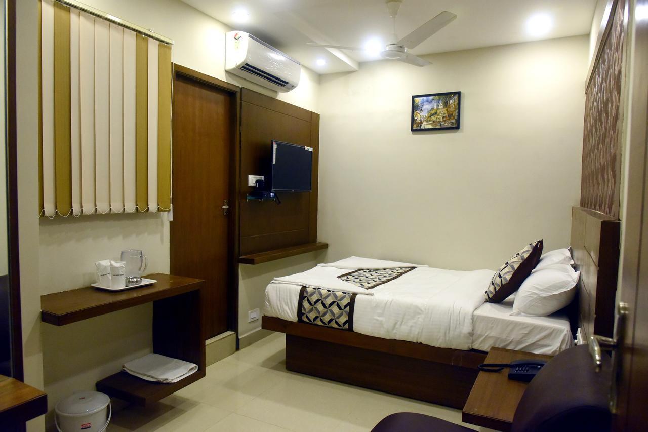 Hotel Olive Grand