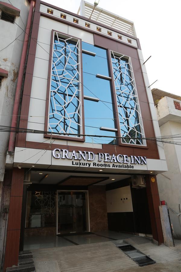 Oyo 48778 Grand Peace