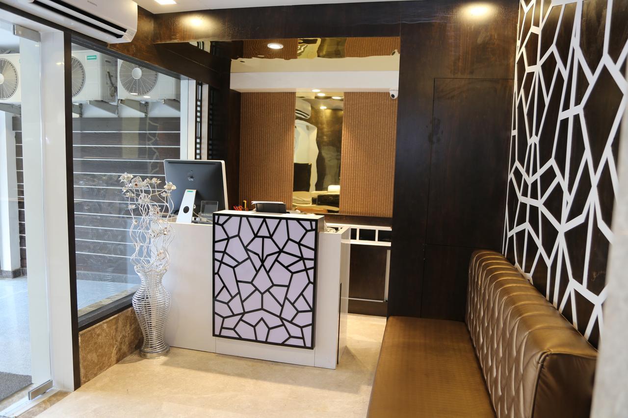Oyo 48778 Grand Peace Hotel
