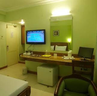 Hotel Crescent Park 3*