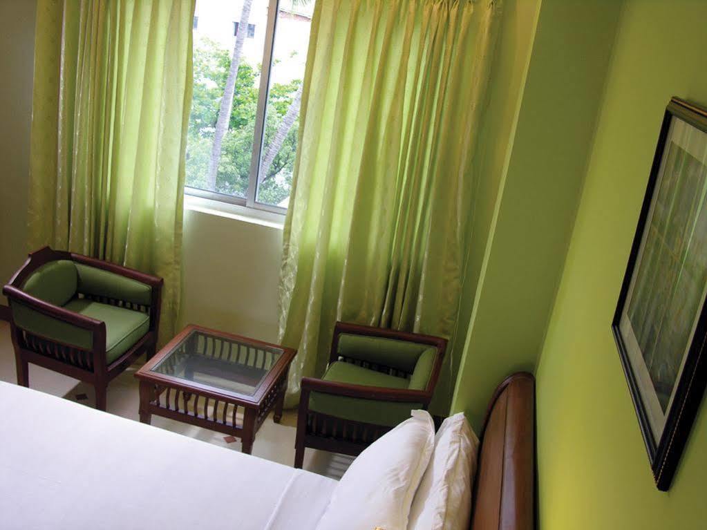 Hotel Crescent Park 3*