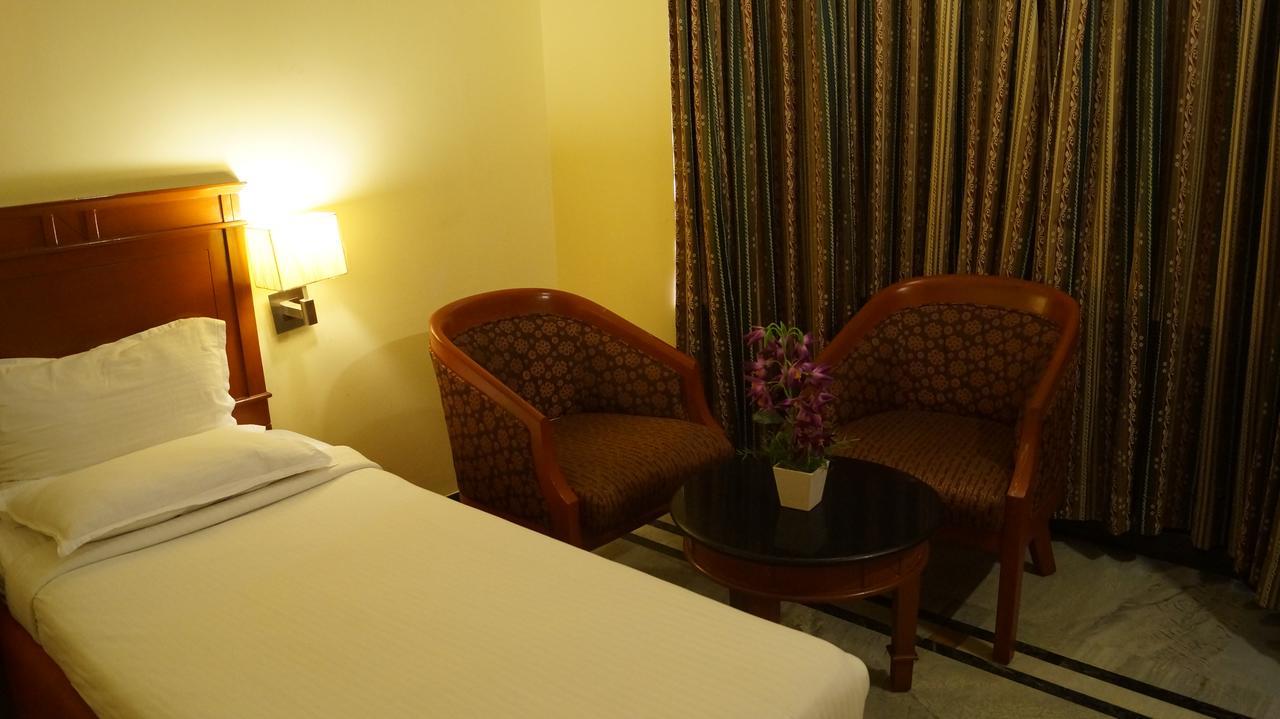 Grand Palace Hotel