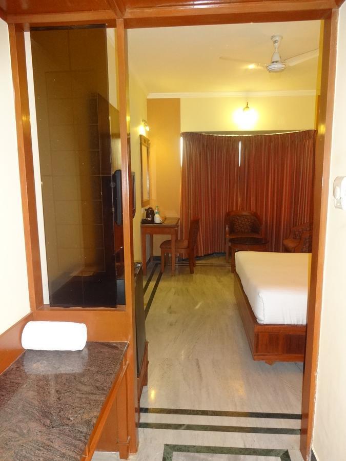 Hotel Grand Palace Chennai