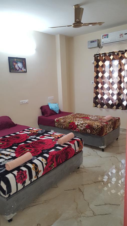 Lodge Krish And Chennai