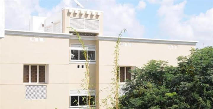 Homestay Oyo 8062 Raj Residency Chrompet Chennai