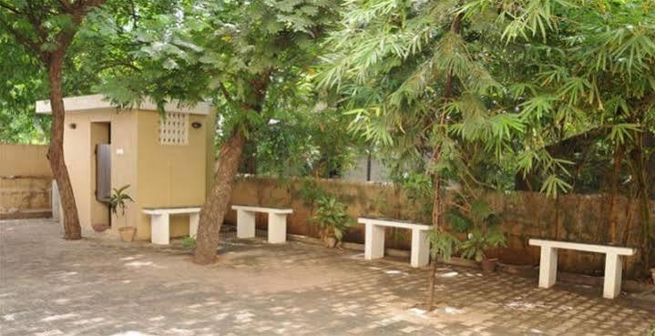 Oyo 8062 Raj Residency Chrompet * Chennai