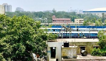 Bhimas -puratchi Thalaivar Dr M G Ramachandran Railway Station Inn 2*