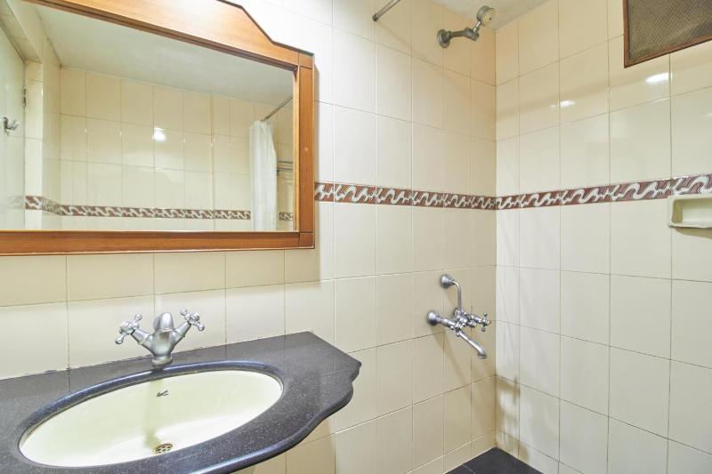 Hotel Dee Cee Manor 3*