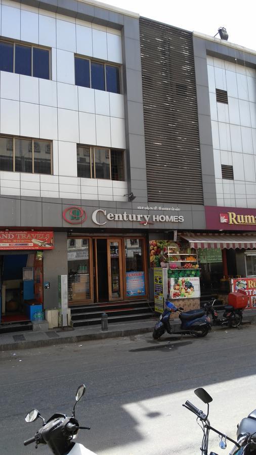 Hotel Century Homes