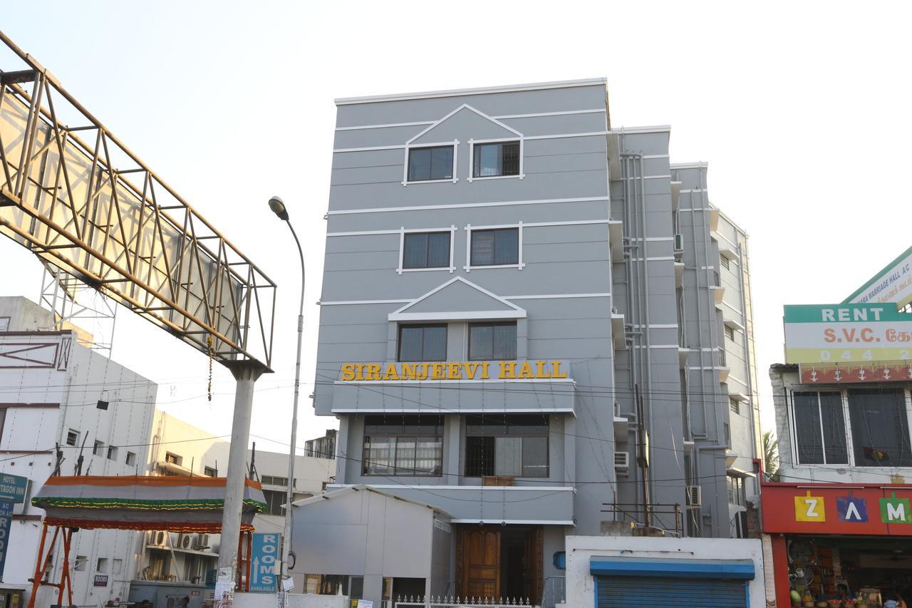 Oyo 11433 Kishore Hotel 3*