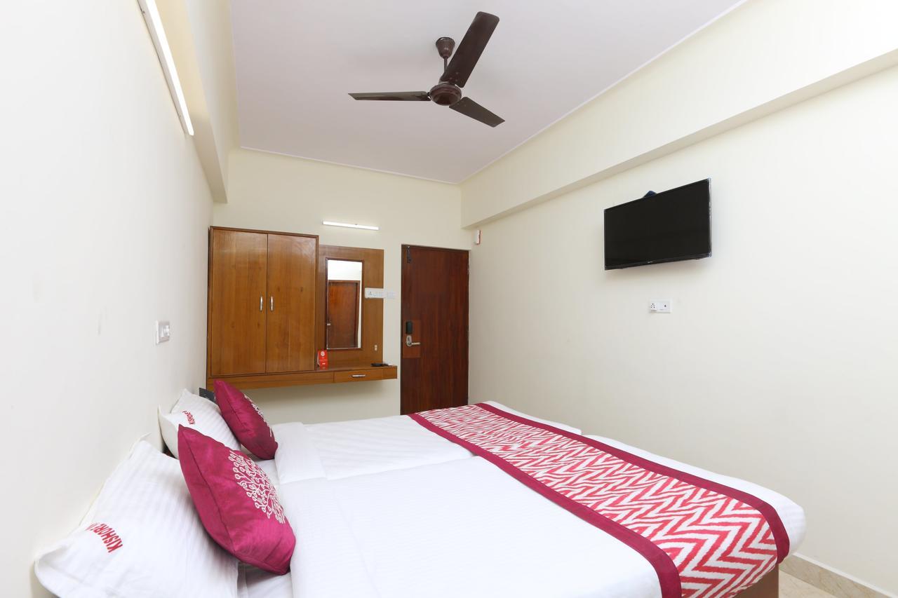 Oyo 11433 Kishore Chennai