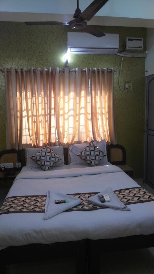 Hotel Century Homes
