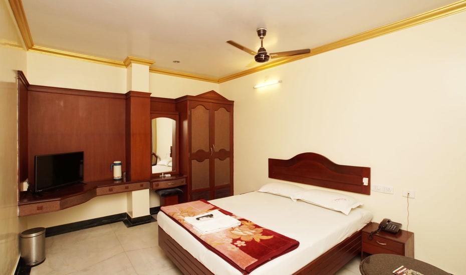 Hotel Krishna Park