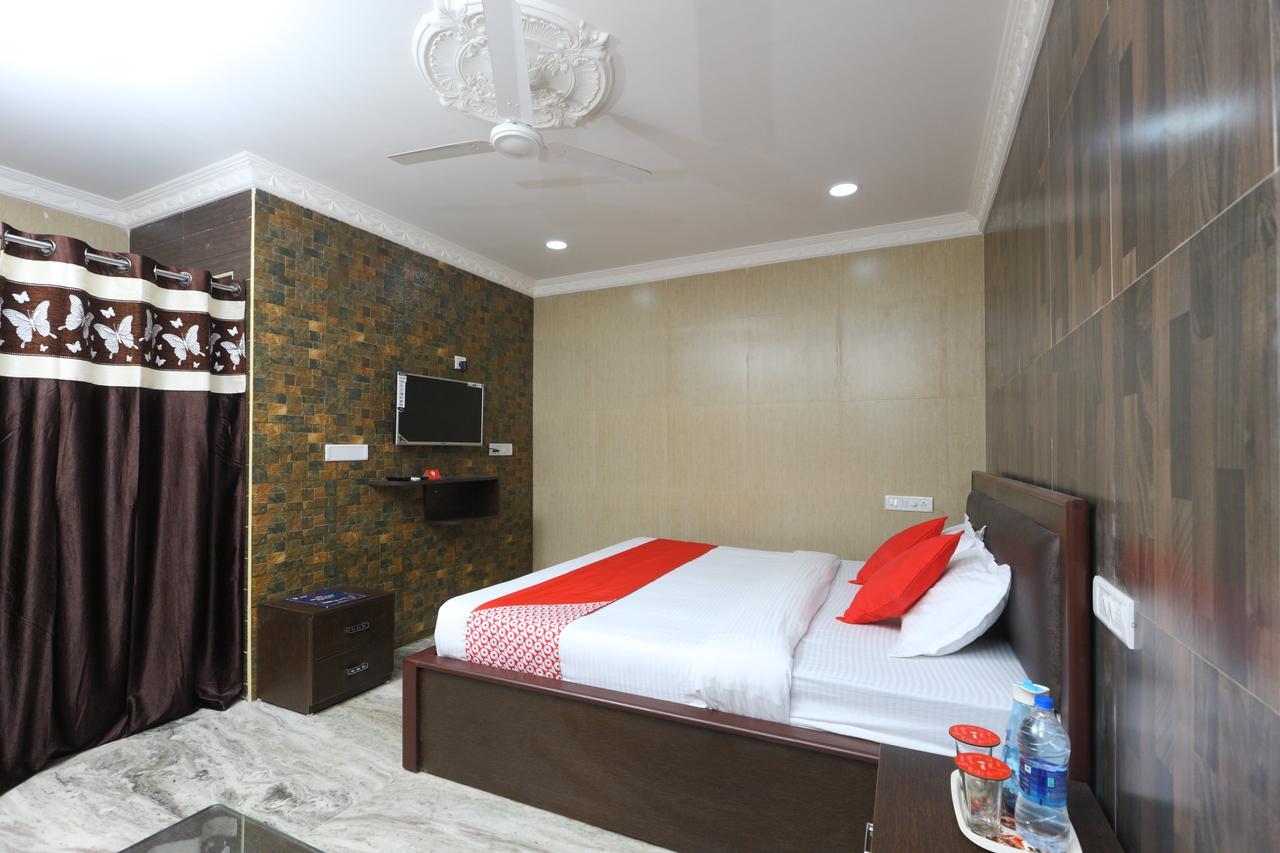 Hotel Oyo 13006 Arumbakkam