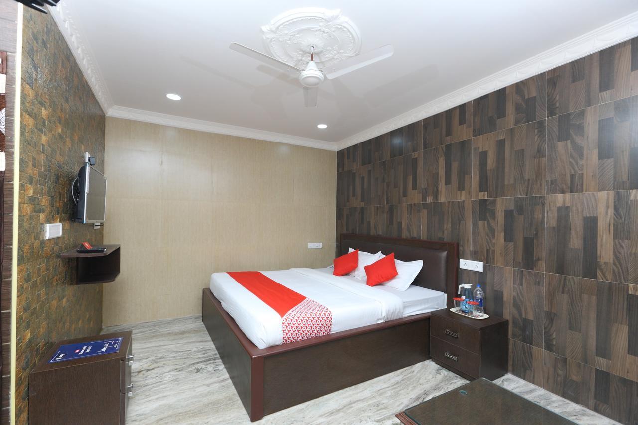Hotel Oyo 13006 Arumbakkam Chennai