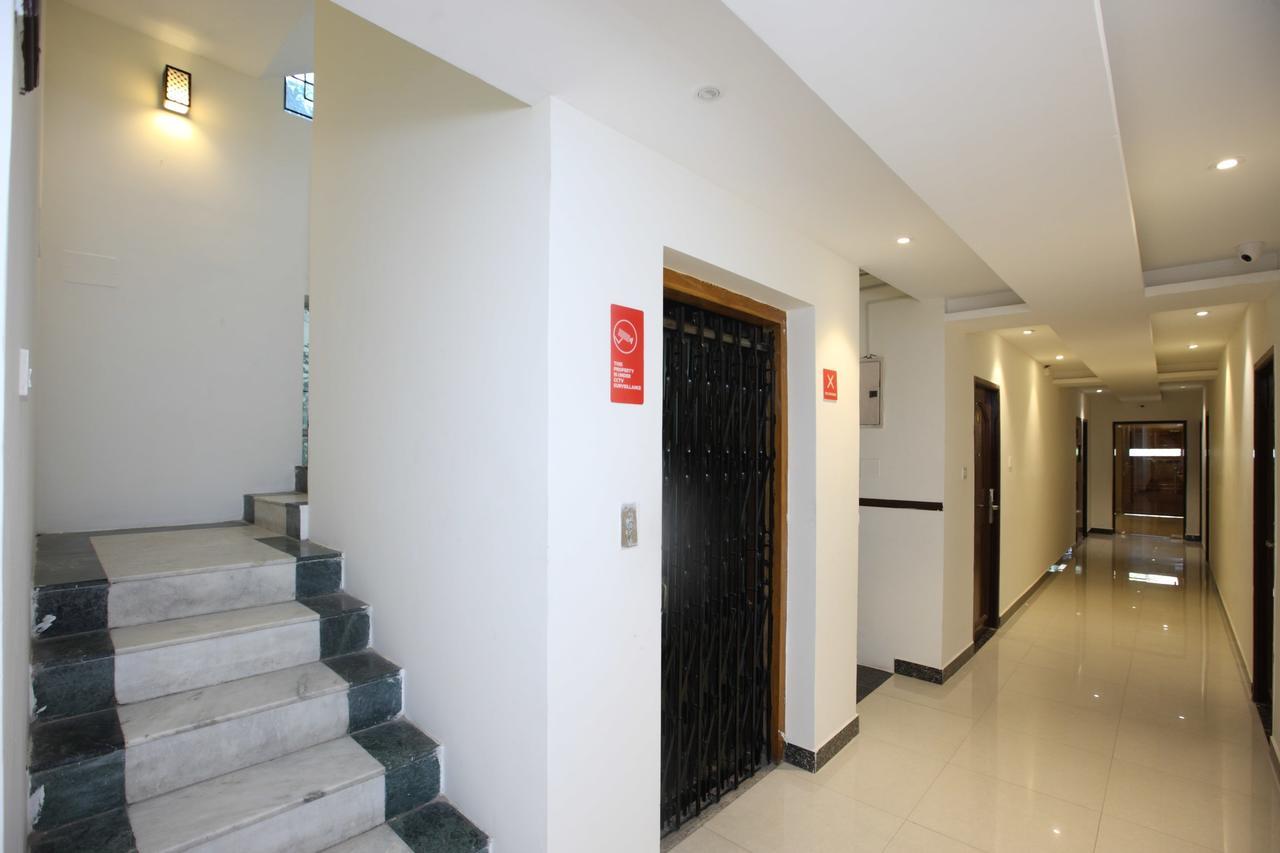 Hotel Oyo 14441 Sri Ramani And 3*