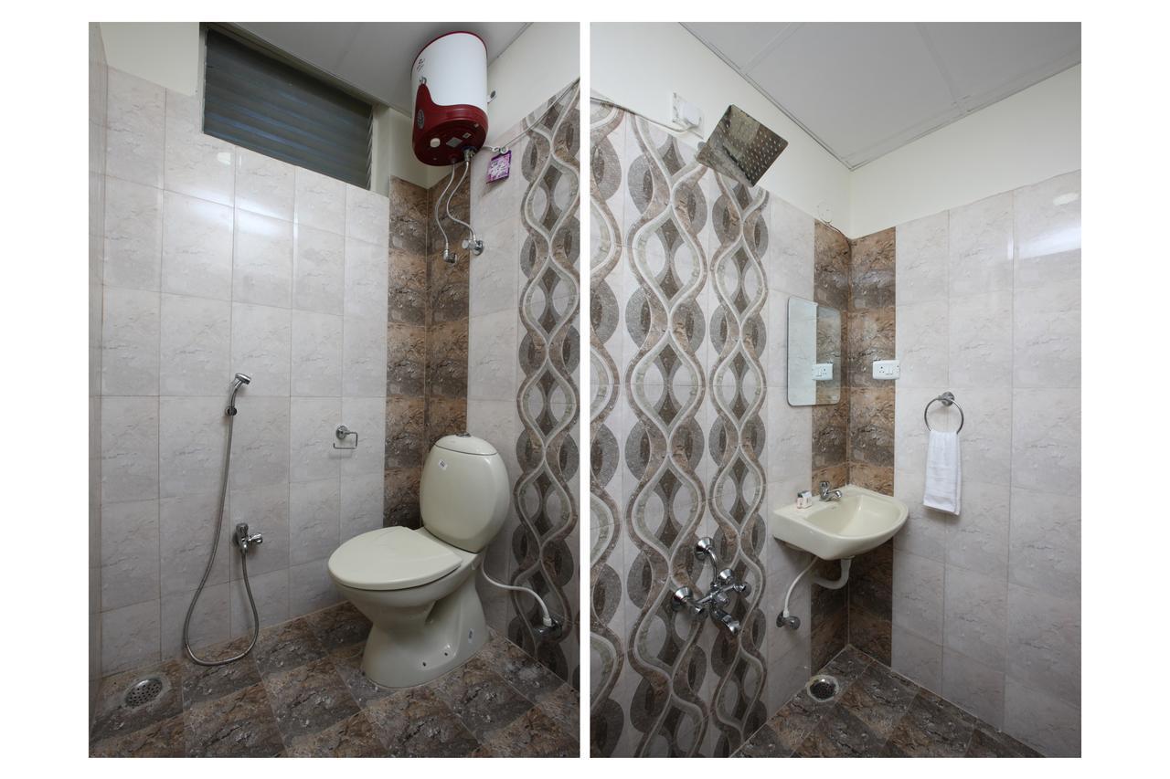 Hotel Oyo 14441 Sri Ramani And 3*