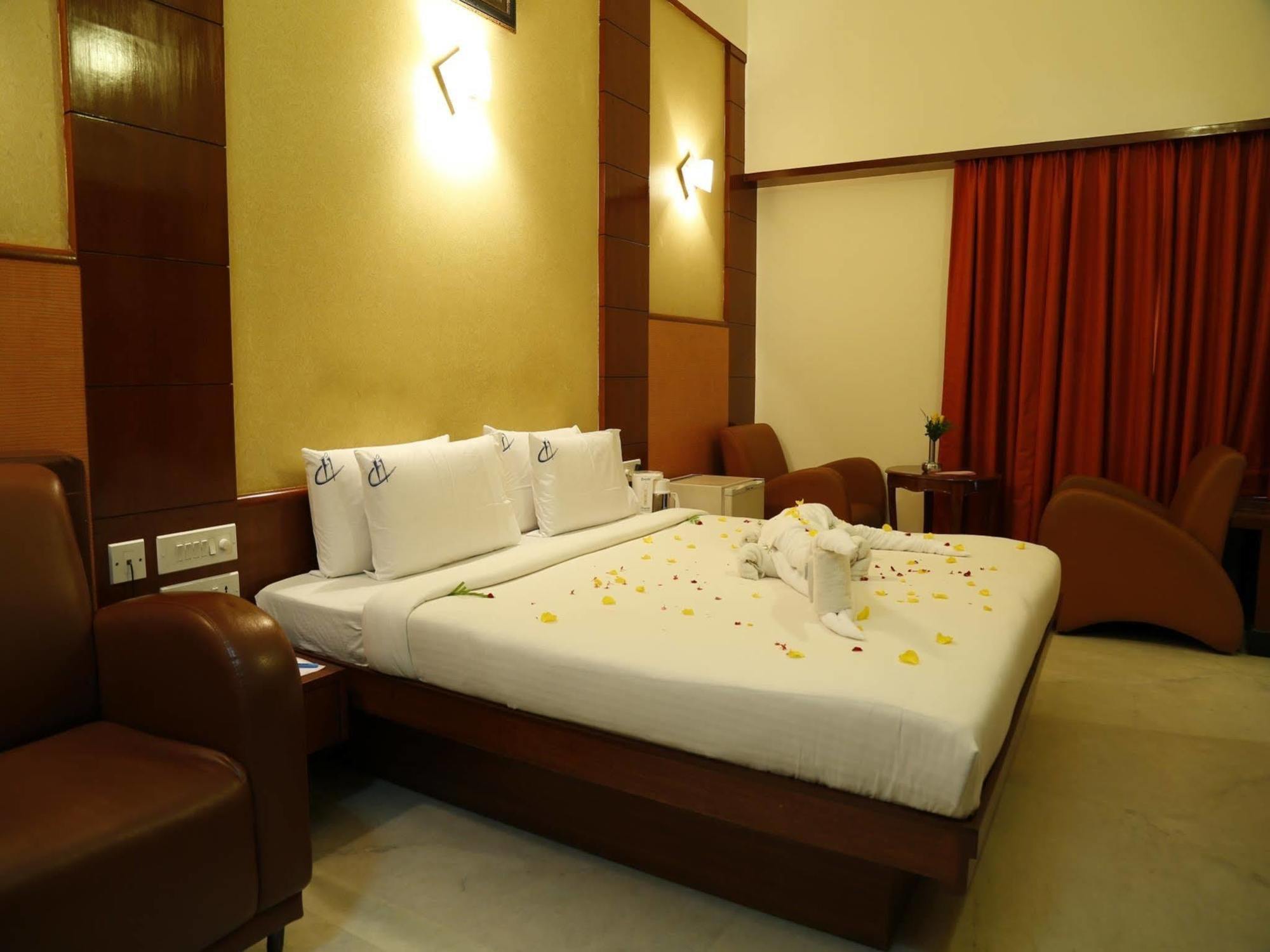 Fabhotel Prime Deluxe